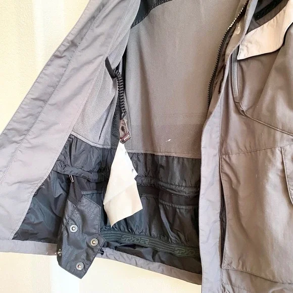 Spyder Team Venom XTL Ski Jacket Men's‎ Size Medium Gray Black Waterproof